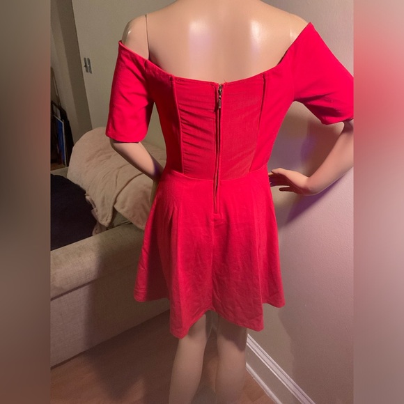 Guess Off the shoulder dress - Picture 6 of 7